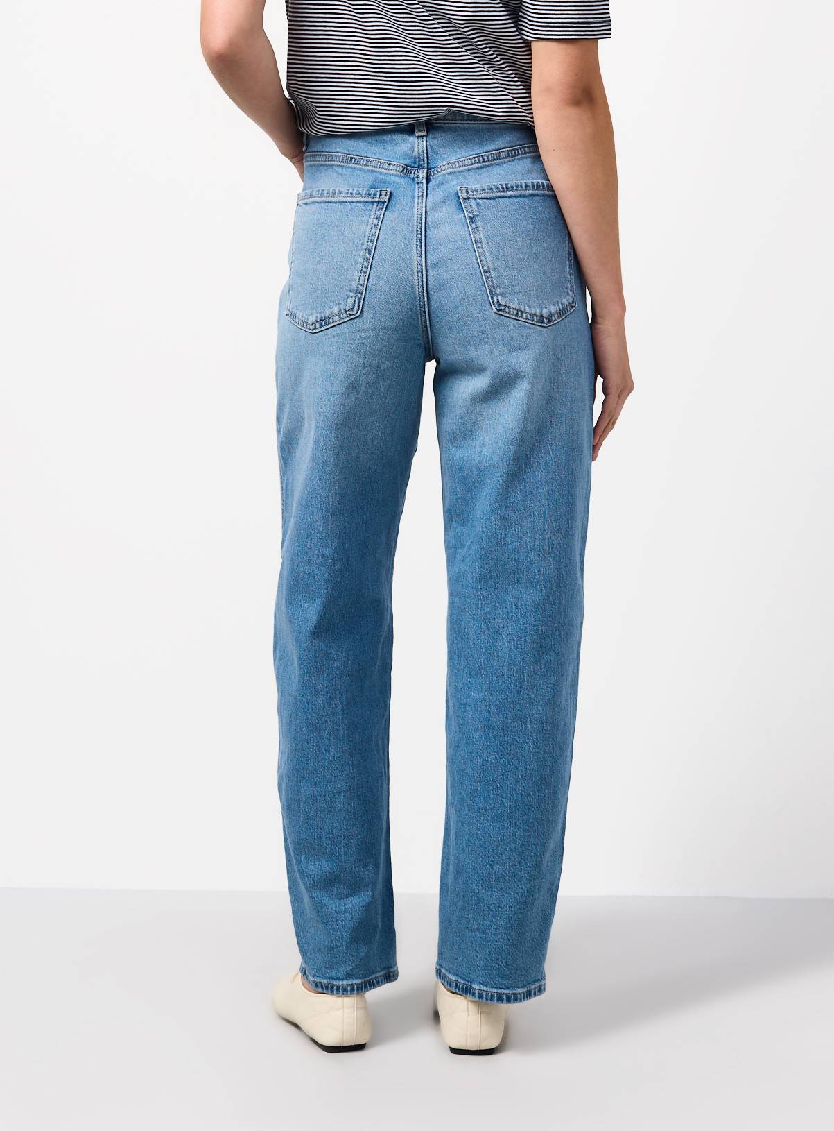 Mid Denim Core Low Curve Barrel Jeans 18L - Image 4